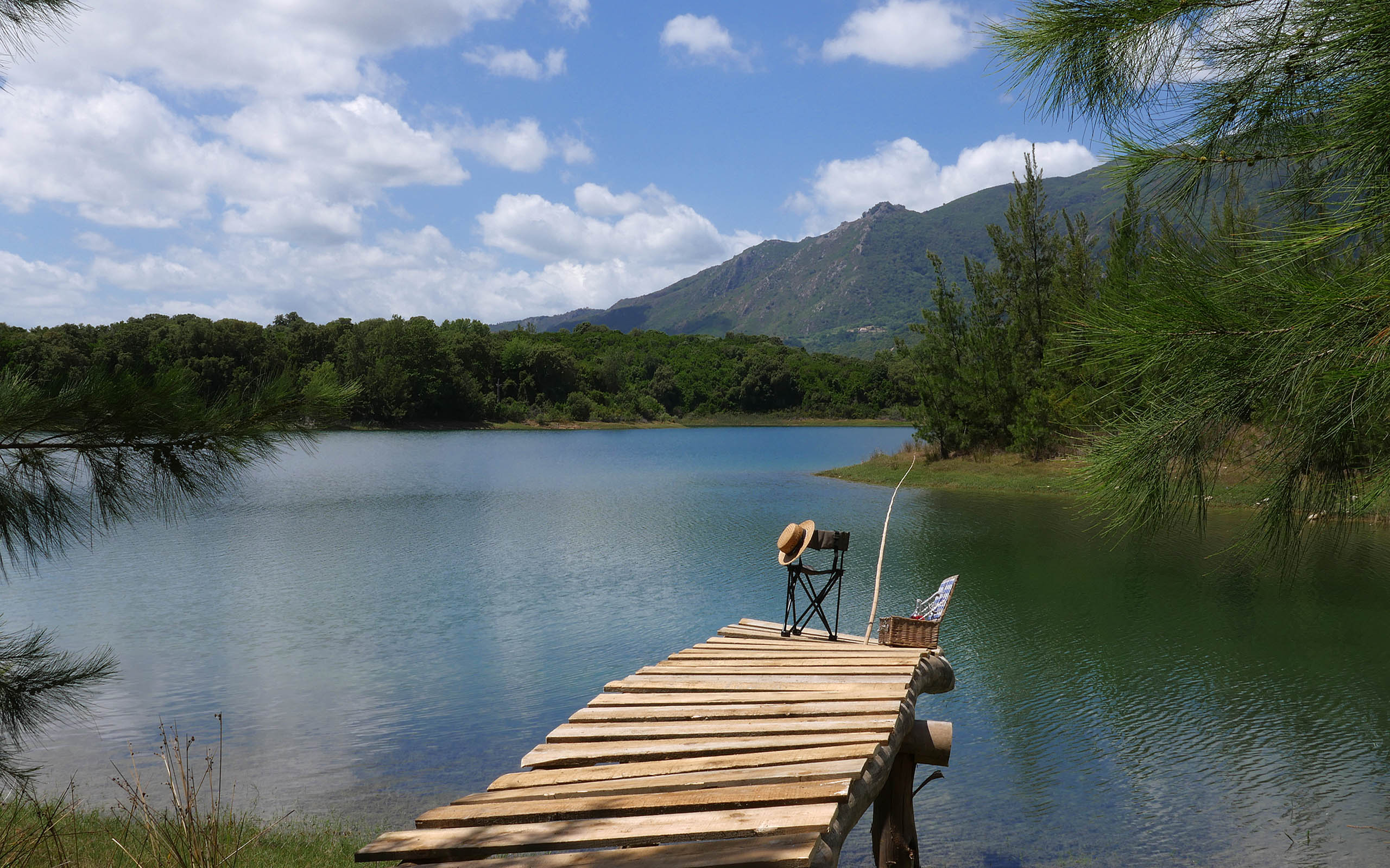 Casa di l'onda voyagez en vacances en Corse à côté d'un superbe lac